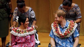Penolakan Meghan Markle dan Tren Foto Pascamelahirkan
