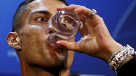 Ronaldo Pamer Jam Rp34,7 Miliar di Old Trafford