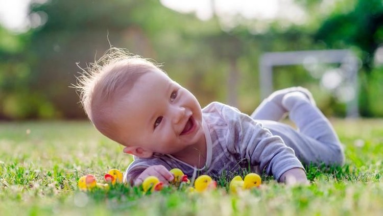 20 Nama Bayi Laki-laki Simpel nan Kekinian dari Berbagai Negara Nama bayi yang simpel dianggap sebagai pilihan yang sangat kekinian untuk para orang tua 'jaman now'.