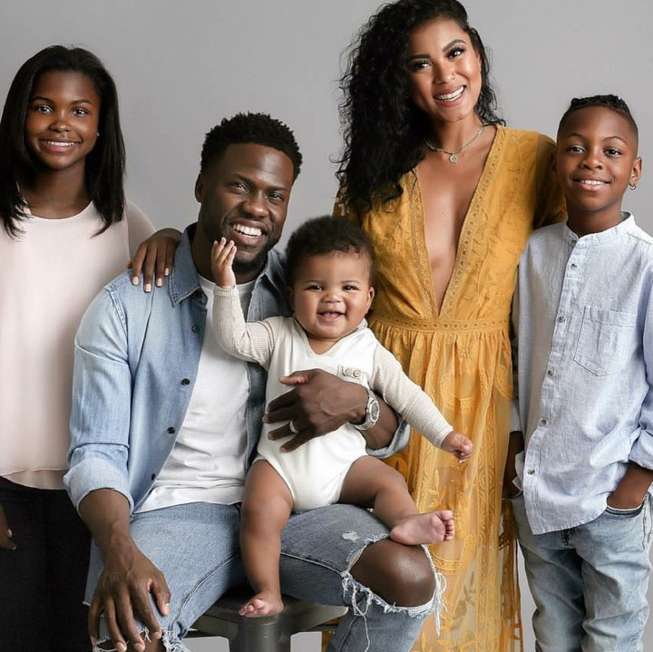 <p>Adem deh hati ini melihat rukun dan bahagianya keluarga Kevin Hart. (Foto: Instagram/kevinhart4real)</p>