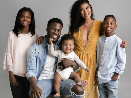 Hangatnya Kebersaman Keluarga Komedian Kevin Hart