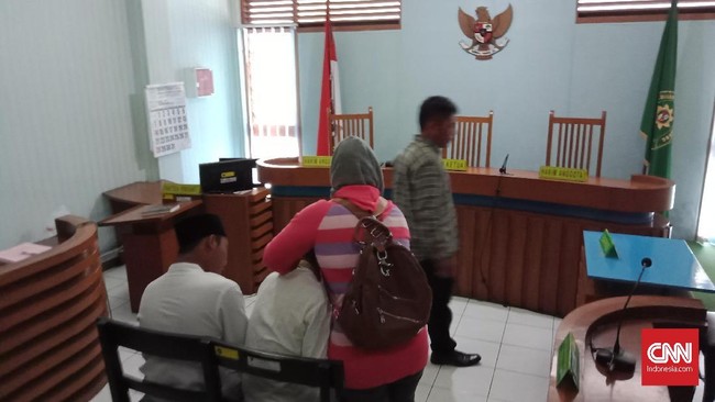 Hakim PN Bandung memvonis terdakwa pengeroyokan suporter Persija Jakarta, Haringga Sirla, dengan hukuman tiga tahun, empat tahun, hingga divonis bebas.