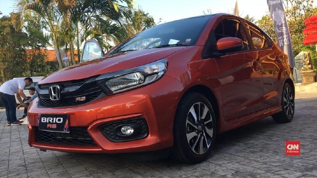 Mitsubishi Xpander menjadi mobil terlaris pada April 2023 saat penjualan Honda Brio ambruk.