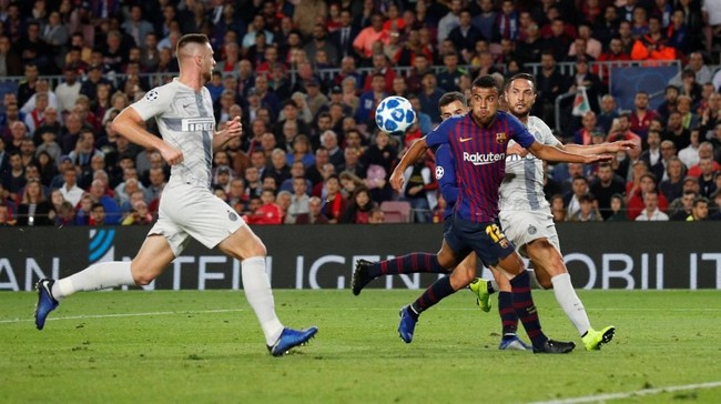 Barcelona unggul 1-0 atas Inter Milan dalam pertandingan Grup B Liga Champions 2018/2019 di Stadion Camp Nou, Rabu (24/10 malam waktu setempat.