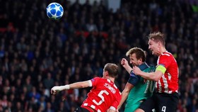 Tottenham Ditahan Imbang PSV 1-1 di Babak Pertama