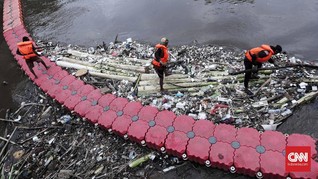 Pasukan Oranye Berani Adang Banjir, 'Takut' Pada Harga Rokok