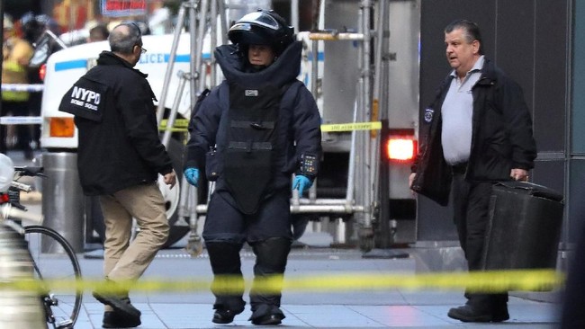 Kantor CNN di New York, Amerika Serikat, dievakuasi lantaran kembali menerima ancaman bom pada Kamis (6/12).