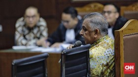 Dirut PLN Bantah Terima Janji Fee dari Proyek PLTU Riau
