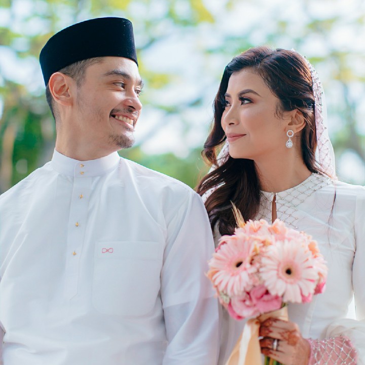 <p>Reuben dan Shen pertama kali bertemu saat syuting film 'DO(S)A'. Awalnya mereka berteman baik dan menghindari yang namanya cinlok (cinta lokasi). Namun siapa sangka takdir berkata lain. (Foto: Instagram/kuskuskula)</p>