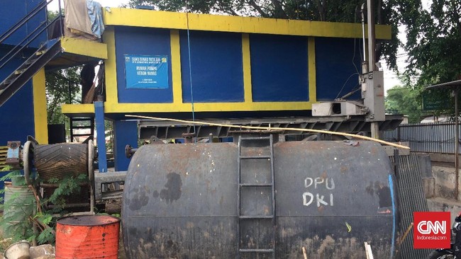 Pemprov DKI menyebut pompa air selalu disiagakan sepanjang tahun dan dijaga oleh petugas dalam 24 jam dalam mencegah banjir, terutama di musim hujan.