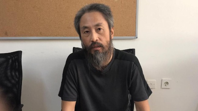 Tiga tahun disekap militan Suriah, seorang jurnalis Jepang akhirnya pulang, menikmati kehidupan normal setelah dilarang bersuara sedikitpun selama disandera.