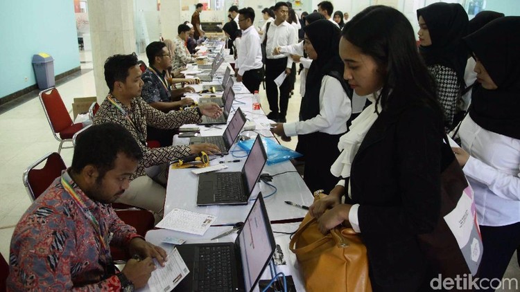 Tak hanya untuk umum, Bunda, Pemprov Jateng juga buka kuota CPNS untuk penyandang disabilitas.