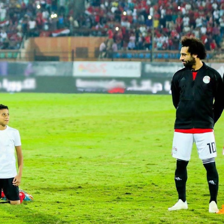 <p>Karirnya kini tengah menanjak karena Mohamed Salah telah mencetak gol ke-50 untuk <a href="https://sport.detik.com/sepakbola/uefa/d-4272713/trio-firmansah-akhirnya-bikin-gol-bareng-lagi?_ga=2.18953777.88361943.1540174850-1198794712.1536556213" target="_blank">Liverpool</a>, dalam 65 pertandingan di semua kompetisi. Keren! (Foto: Instagram/mosalah)</p>