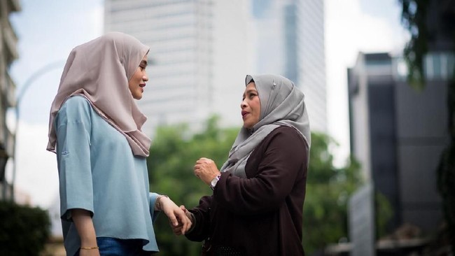 Menurut data LIPI, jumlah bahasa daerah di Indonesia saat ini ada lebih dari 700 bahasa.