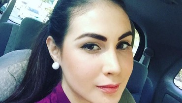 img-title Kabar Duka, Ayah Arumi Bachsin Meninggal Dunia