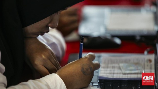Masa pendaftaran SNMPTN 2020 itu dibuka secara daring kurun waktu 14 Februari (pukul 14.00 WIB)-27 Februari 2020 (pukul 23.59 WIB).
