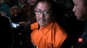 VIDEO: Jadi Tersangka, Bupati Cirebon Bantah Terima Suap