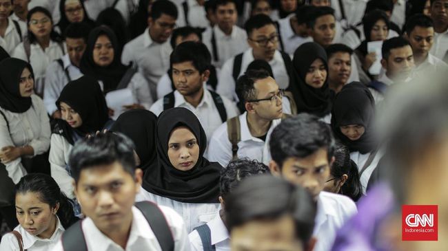 Kemenpan RB Ungkap Penipuan Tes CPNS Jalur Indonesia Sehat Kemenpan RB menemukan modus penipuan dalam penerimaan CPNS via jalur Indonesia Sehat yang diklaim milik Kemenkes dengan meminta Rp250 juta untuk menjamin SK.