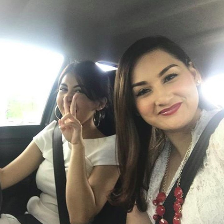 <p>Kapan lagi disetirin keponakan kesayangan ya, Bun? (Foto: Instagram/monaratuliu)</p>