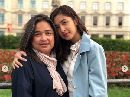 Kisah Sedih 3 Artis Kehilangan Bunda di Usia Muda, Mikha Tambayong Salah Satunya