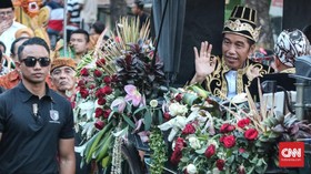 Status Petahana dan Bekal 'Mewah' Jokowi Kalahkan Prabowo
