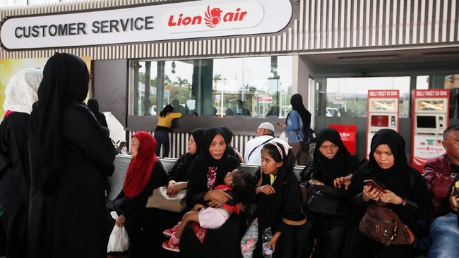 Gubernur Babel memastikan anggota keluarga korban pesawat jatuh yang berangkat ke Jakarta untuk menuju pusat krisis Basarnas akan ditanggung oleh Lion Air.