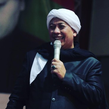 Opick Merasa Tak Layak Menjaga Rambut Rasulullah