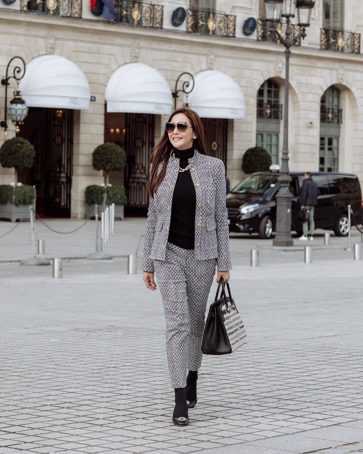 Maia Estianty akhirnya resmi menikah dengan Irwan Mussry pada Senin &lpar;29&sol;10&rpar; di Tokyo&comma; Jepang&period; Akan berusia 43 tahun&comma; yuk intip enam pesona Maia yang awet muda&period;