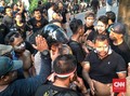 Demonstran Grab 'Sweeping' Pengemudi di Lokasi Demo