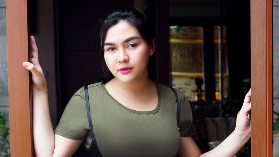 Vicky Shu tengah giat melakukan Muay Thai demi memenuhi target turun berat badan hingga 10 kg.