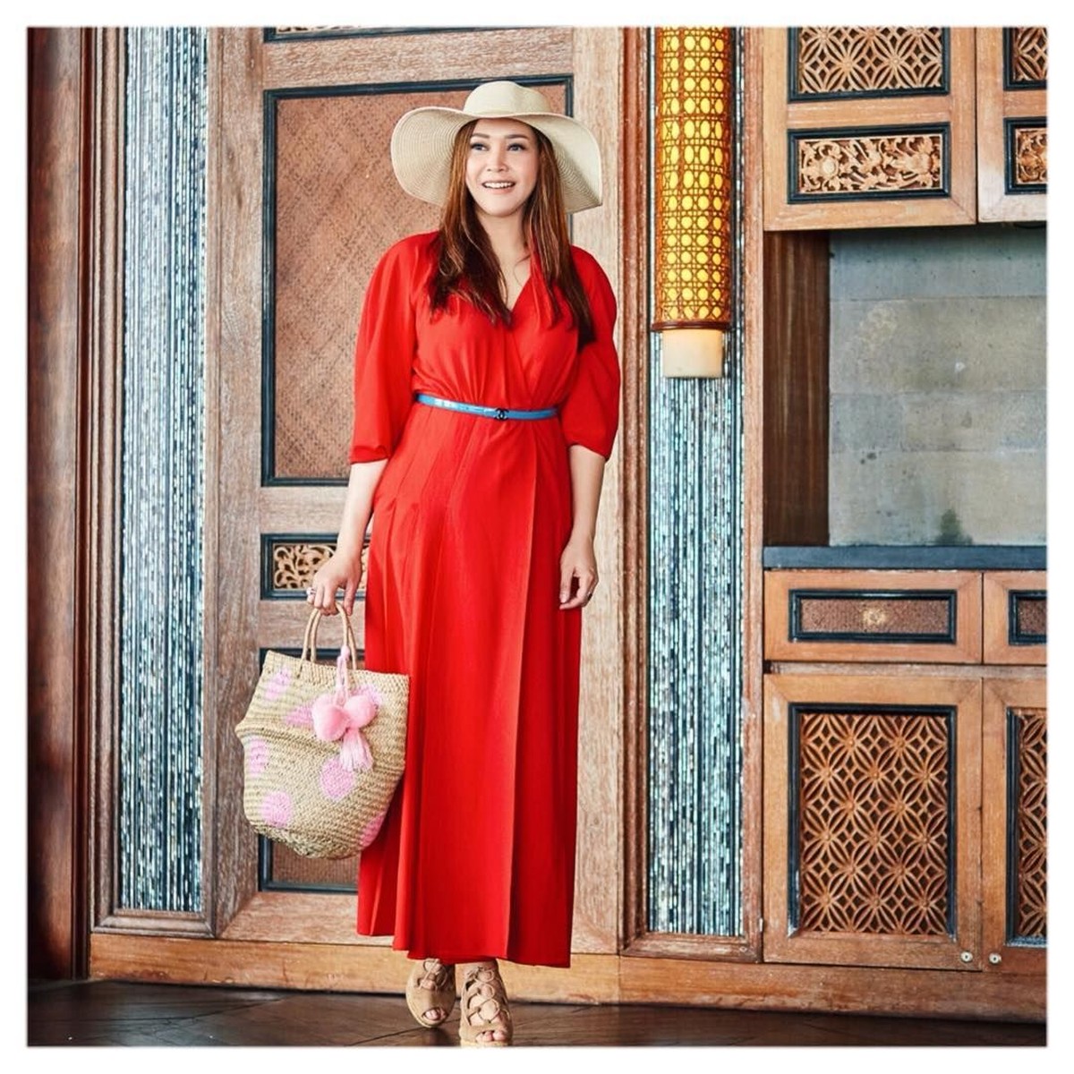 Maia Estianty akhirnya resmi menikah dengan Irwan Mussry pada Senin &lpar;29&sol;10&rpar; di Tokyo&comma; Jepang&period; Akan berusia 43 tahun&comma; yuk intip enam pesona Maia yang awet muda&period;