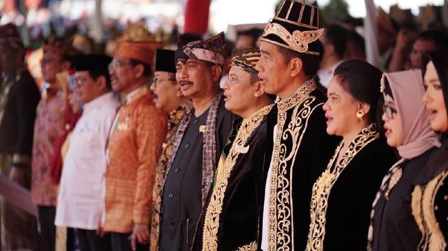 Presiden Jokowi berpesan pada masyarakat Indonesia untuk bisa menjaga persatuan dan kerukunan antara sesama.