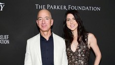 Jeff Bezos selingkuh dengan teman MacKenzie