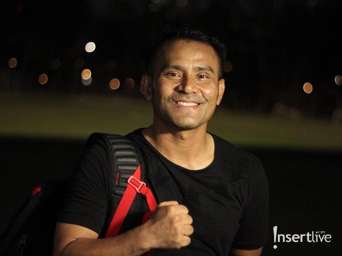 Saat ditemui di daerah Senayan&comma; Jakarta &lpar; 22&sol;10&sol;2018&rpar;&period; Penyanyi Judika menyempatkan diri untuk berolahraga sepak bola&comma; bersama rekan sesama public figure&period;