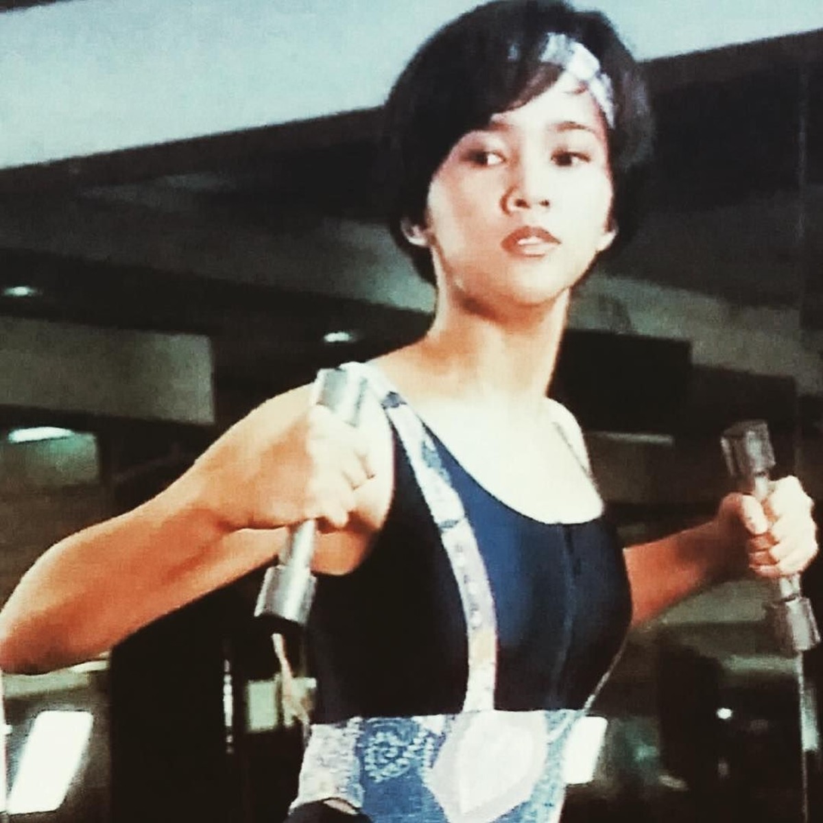 Maia Estianty akhirnya resmi menikah dengan Irwan Mussry pada Senin &lpar;29&sol;10&rpar; di Tokyo&comma; Jepang&period; Akan berusia 43 tahun&comma; yuk intip enam pesona Maia yang awet muda&period;