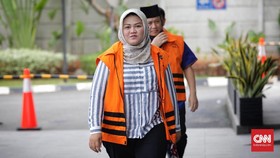 Baru Melahirkan, Neneng Nilai Berat Tuntutan 7,5 Tahun Bui