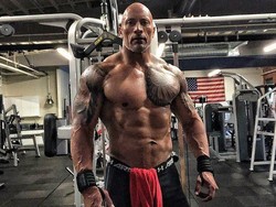 Insiden Alec Baldwin Bikin Dwayne Johnson Ogah Gunakan Senjata Asli saat Syuting