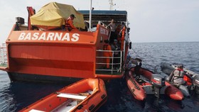 Tim SAR Gabungan Terjunkan 34 Kapal Cari JT-610 Hari Ini