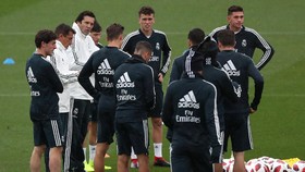 Legenda Brasil Ragukan Kemampuan Solari Latih Madrid
