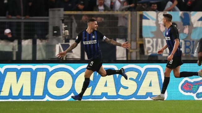 Gabriel Batistuta menilai Mauro Icardi akan lebih banyak mendapatkan kesempatan dibandingkan Gonzalo Higuain sebagai striker Argentina.