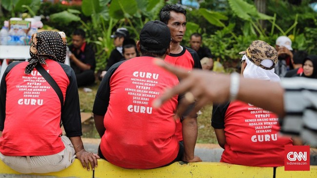 BLT yang dikantongi 398 ribu guru honorer dan tenaga pendidik merupakan bagian dari program BLT pekerja bergaji di bawah Rp5 juta.