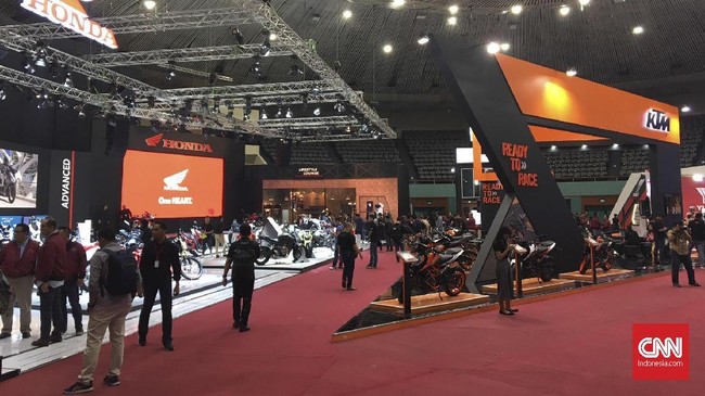 IMOS 2018 merupakan ajang pameran motor yang digelar dua tahun sekali oleh Asosiasi Industri Sepeda motor Indonesia yang tahun ini lebih besar dari sebelumnya.