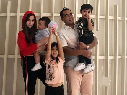 Ardi Bakrie 'Meleleh' Baca Ungkapan Cinta Putrinya Lewat Surat