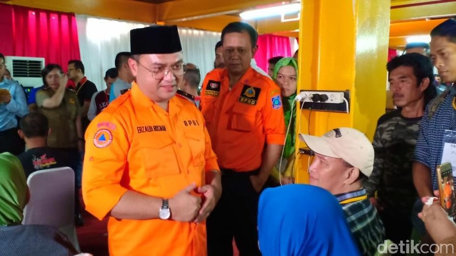 Gubernur Bangka Belitung angkat bicara soal viral persyaratan penerima bantuan sosial corona harus beragama islam.