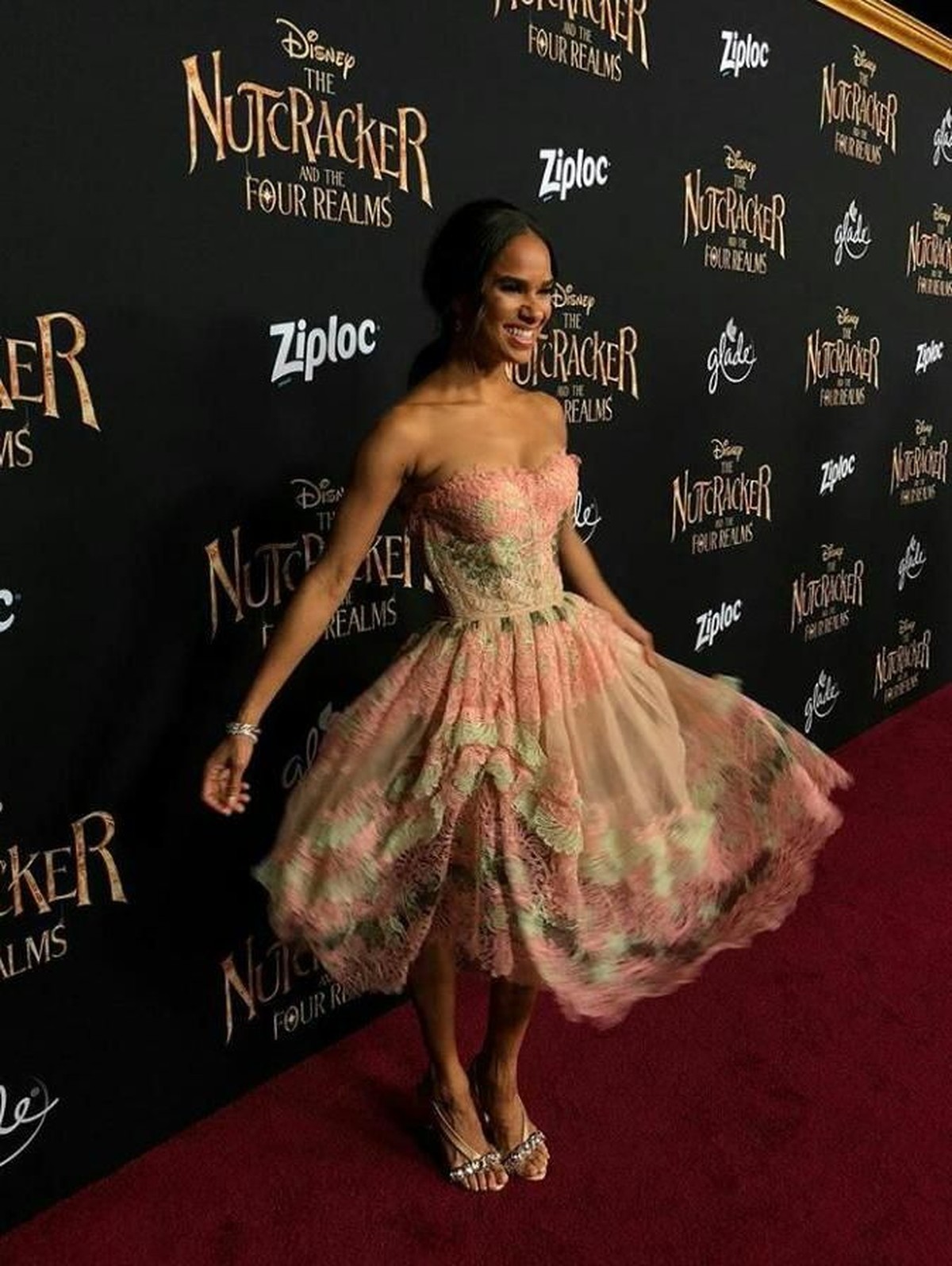 Tak lama lagi akan dirilis&comma; film The Nutcracker and the Four Realms baru saja mengadakan gala premiere di Los Angles&comma; Amerika Serikat&comma; Selasa &lpar;30&sol;10&rpar;&period;