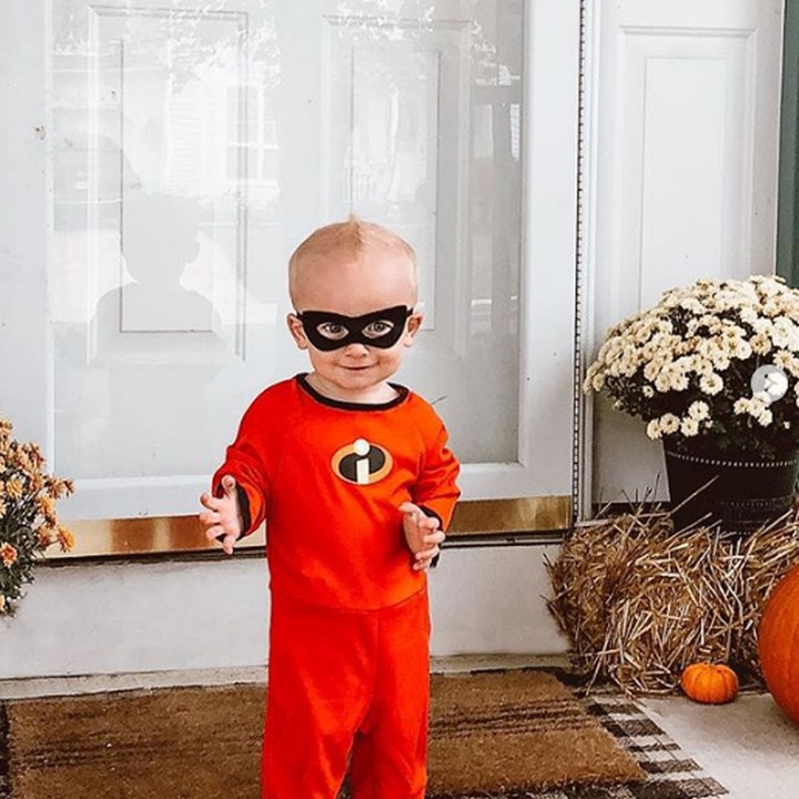 Pakai kostum Jack jack, mirip banget ya sama tokoh kartunnya, Bun? (Foto: Instagram @kissmedarlingxo)