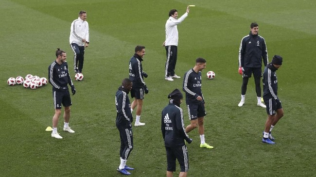 FOTO: Latihan Pertama Madrid Bersama Santiago Solari