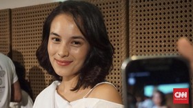 Chelsea Islan dan Rob Clinton Tunangan Hari Ini