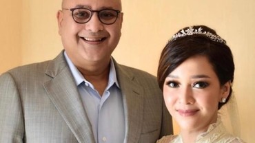img-title Tangis Ayah Maia Estianty Buat Irwan Mussry Ulang Ijab Kabul