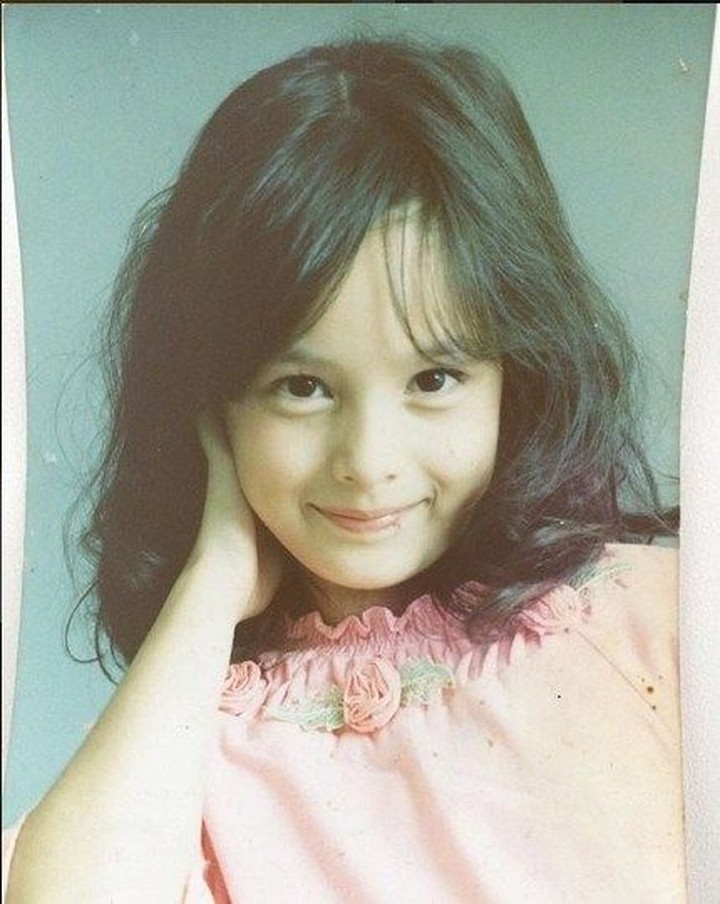 8 Foto Cute Chelsea Islan Cilik, Sudah Manis sejak Kecil - Foto 1